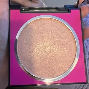 Kylie highlighter and august lipstick